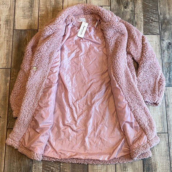 Impressions Pink Sherpa Puffer Coat 🆕 - Picture 6 of 16
